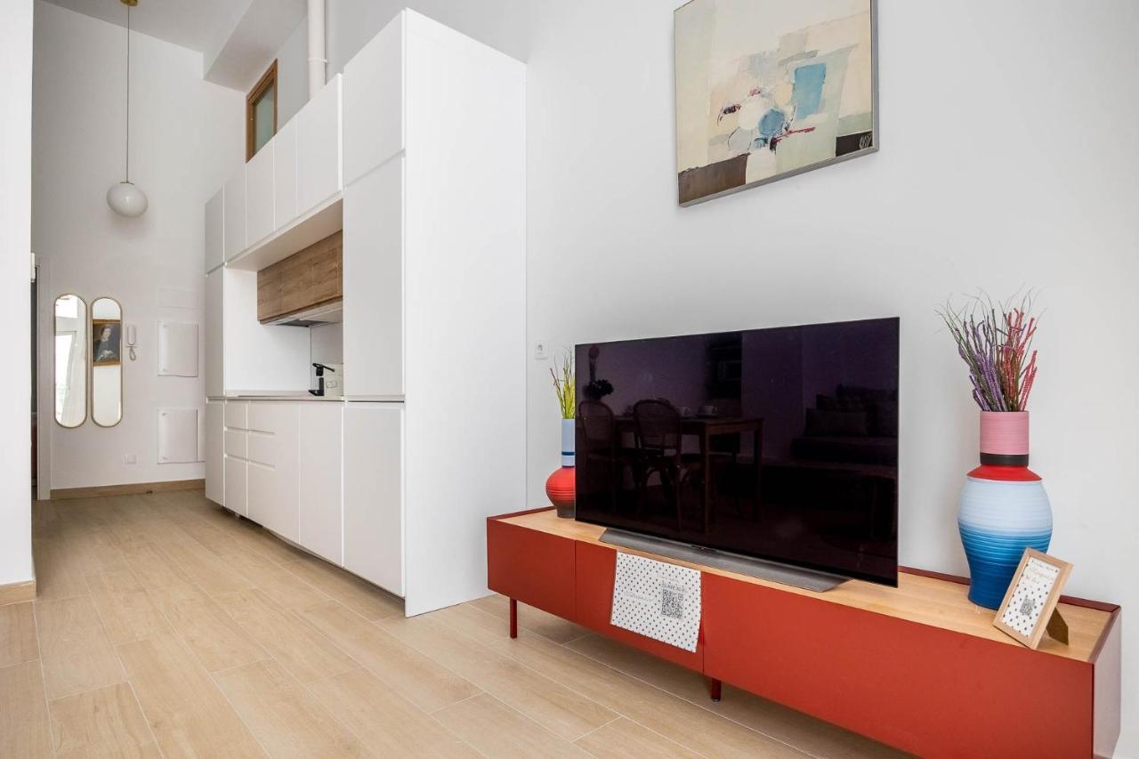 Apartamento Pop Art Historia De Conde Negro Con Patio Privado Sevilla Exterior foto